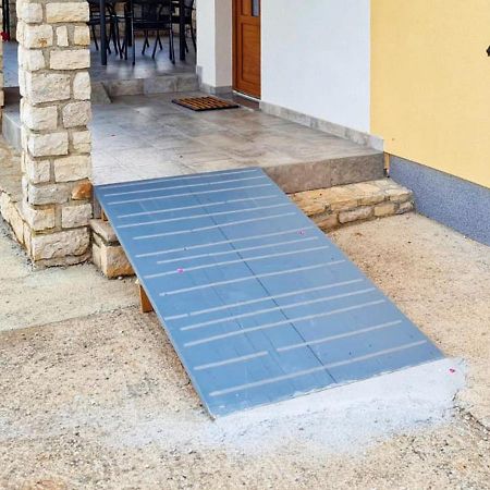 Apartment Larissa By Rent Istria Višnjan المظهر الخارجي الصورة