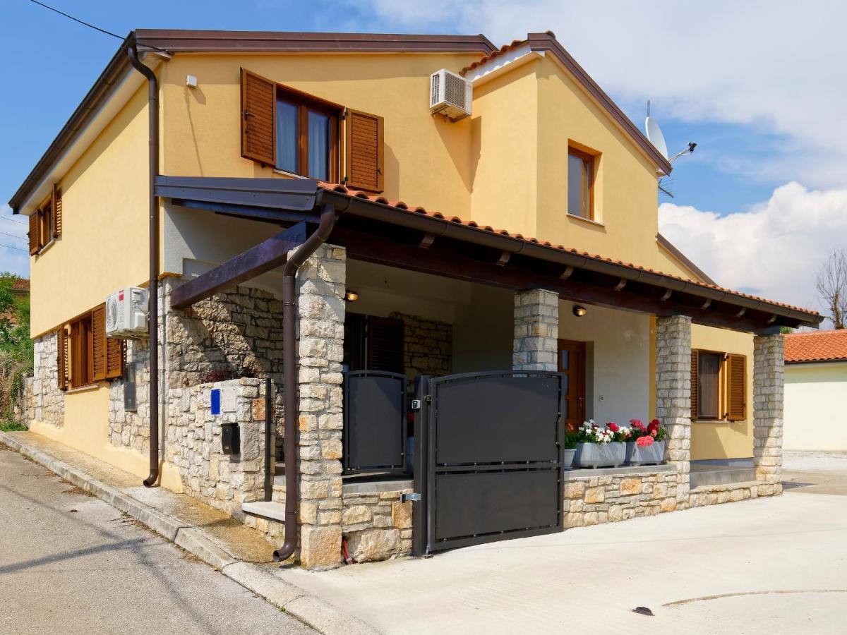 Apartment Larissa By Rent Istria Višnjan المظهر الخارجي الصورة