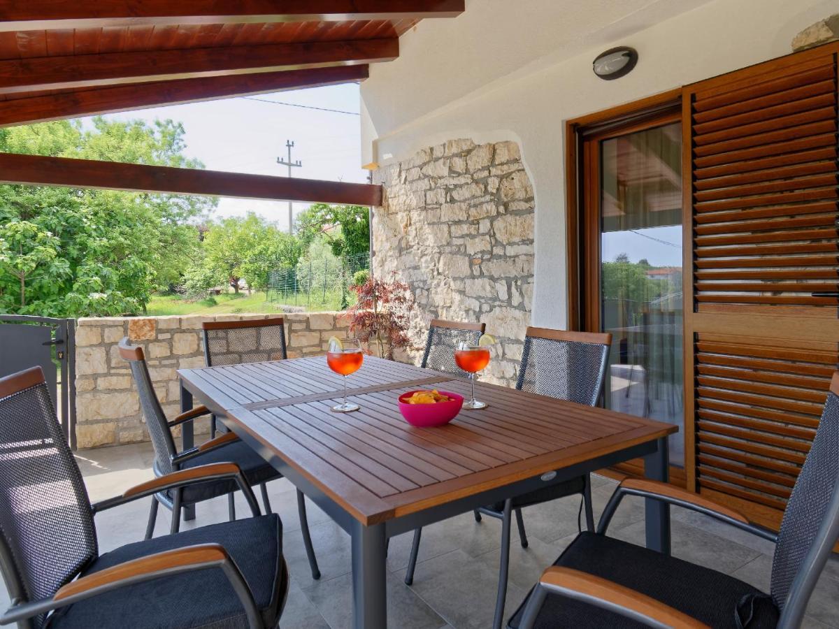 Apartment Larissa By Rent Istria Višnjan المظهر الخارجي الصورة