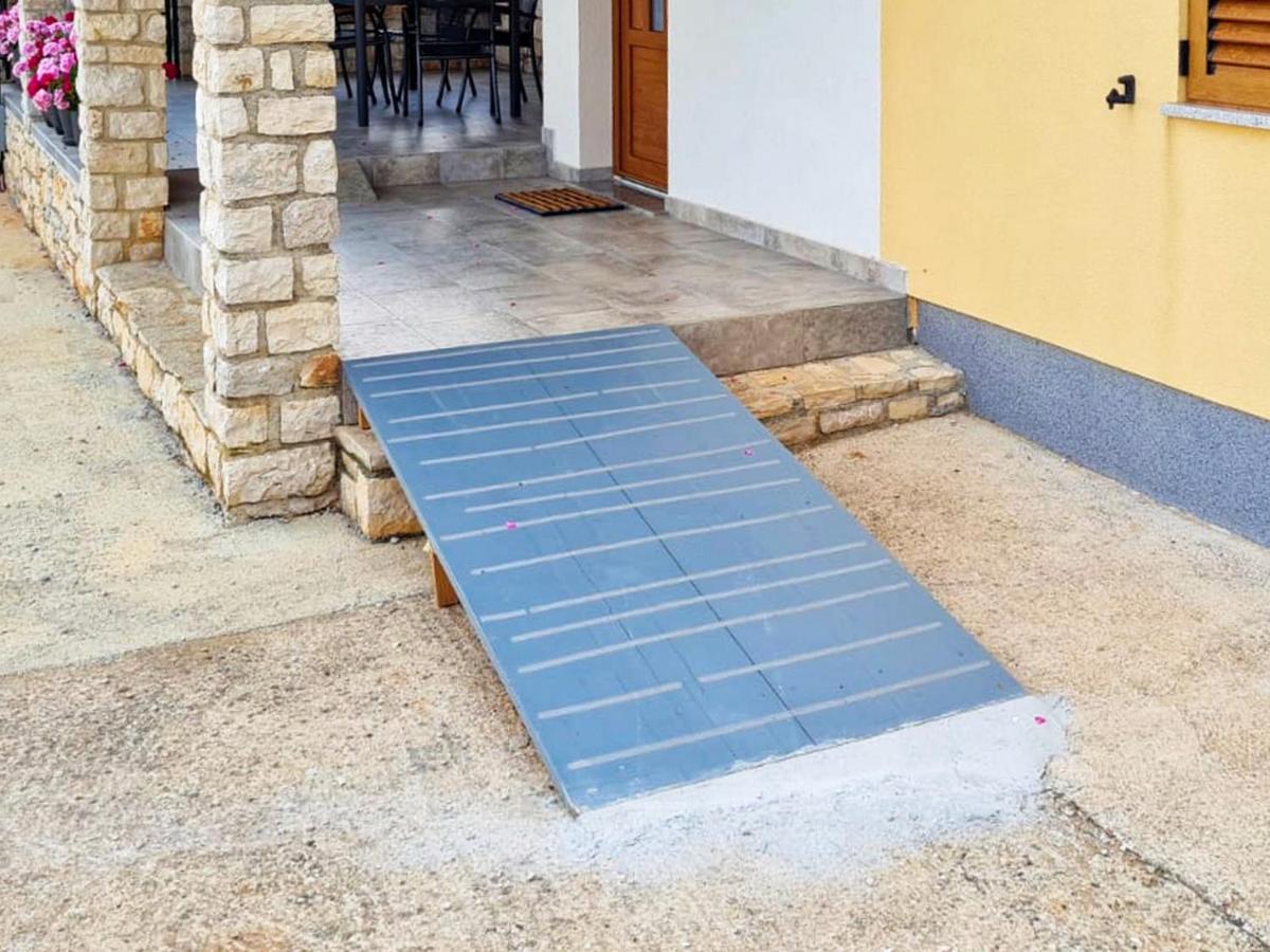 Apartment Larissa By Rent Istria Višnjan المظهر الخارجي الصورة