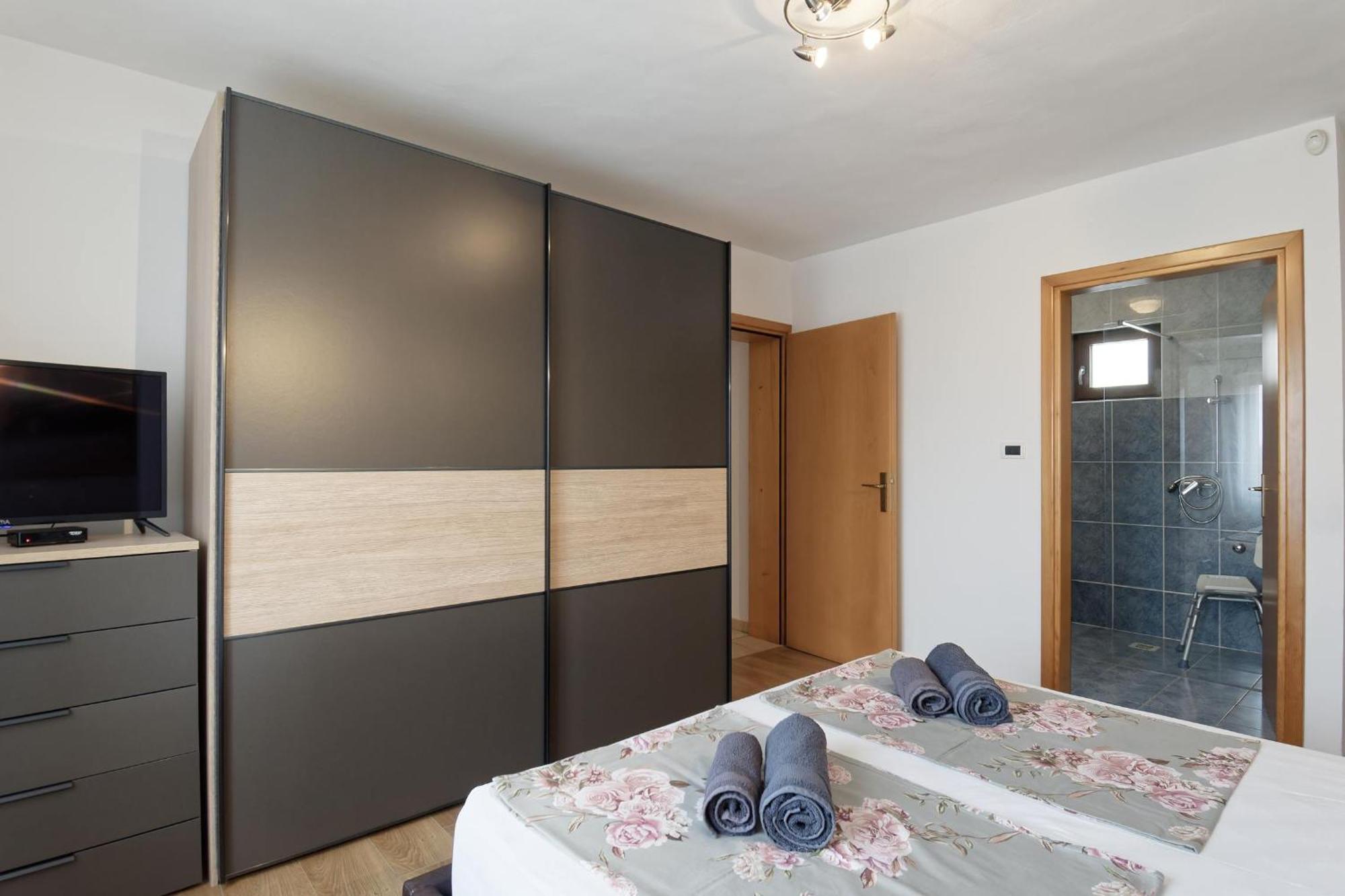 Apartment Larissa By Rent Istria Višnjan المظهر الخارجي الصورة